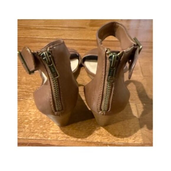 Merona Wedge Soft-Footed Leather Dress Sandals - Zipper - Brown - Size 9 - Picture 3 of 4